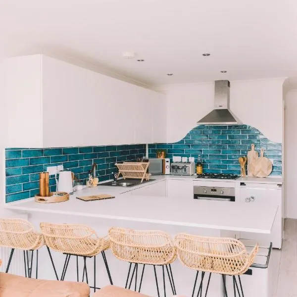 Pentire Point - Fully Equipped Eco Escape, hotel v destinaci Crantock