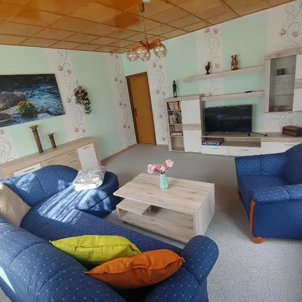 Gemütliche Ferienwohnung in Körba am See, Hotel in Körba