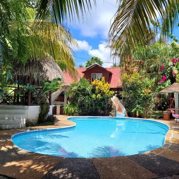 Hotel y Restaurante La Cabaña el Viajero, hôtel à Rio Dulce