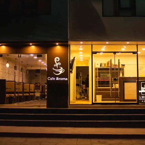 OQ STANDARD HOTEL - Airport, khách sạn ở Yura