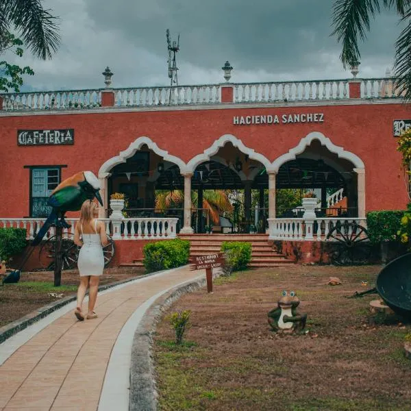 Hotel Hacienda Sánchez, хотел в Валядолид