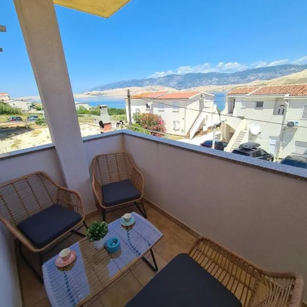 Blue sky apartment, hotel v destinaci Pag