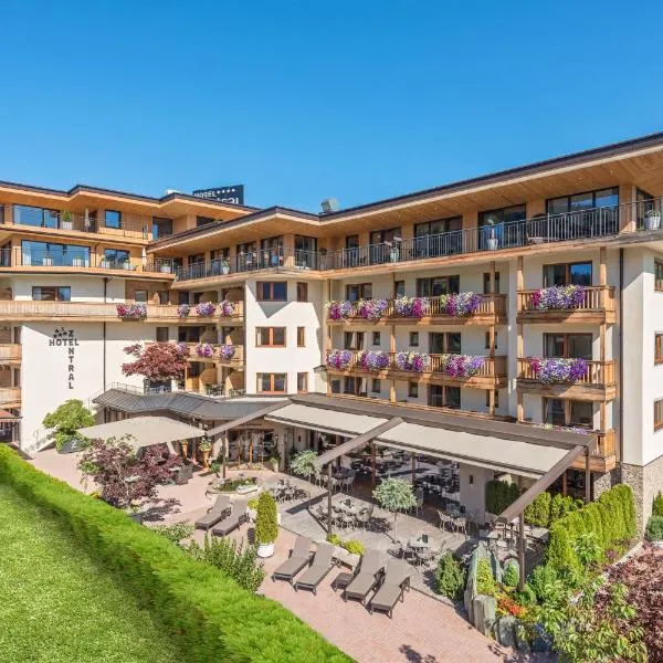 Hotel Zentral ****superior, hotel i Kirchberg in Tirol