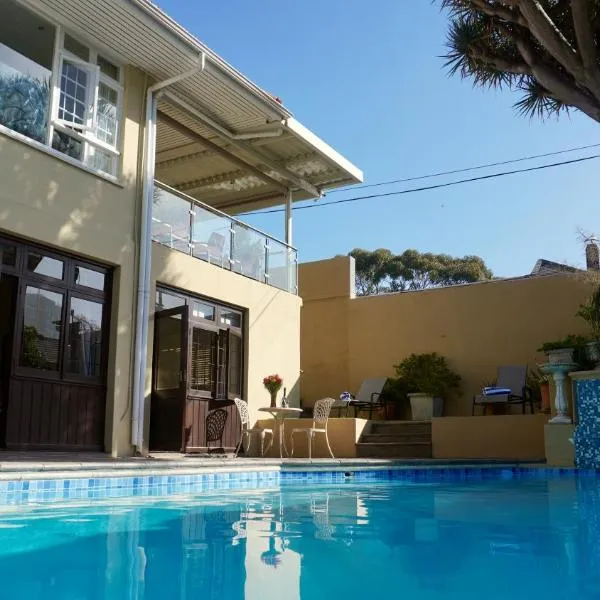 Sundown Manor Guest House, hotel in Cape Town