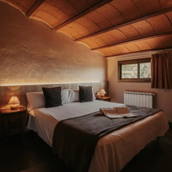 Subirana Rural, hotel em Alpens