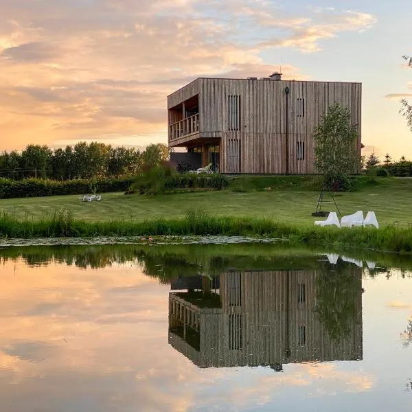 Glemuria, hotel Kętrzynben