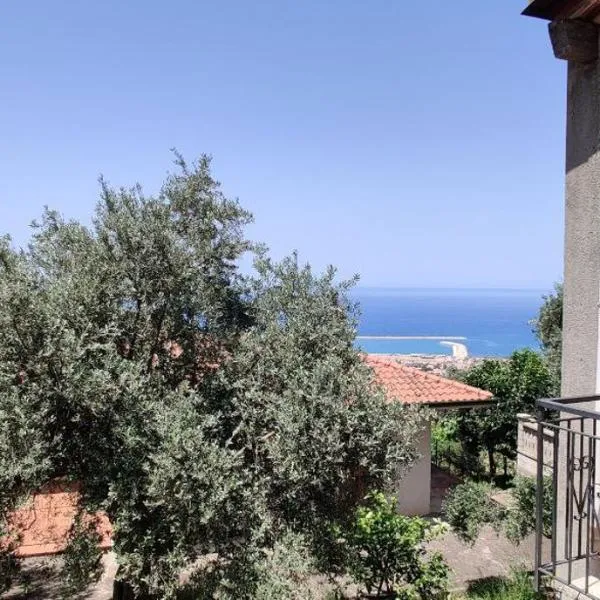 Villa Fiorita, hotel in San Fratello