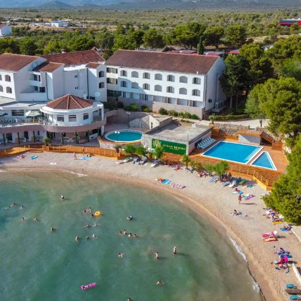 Mediteran Travel Mobile Homes Miran Pirovac, hotel v destinaci Pirovac