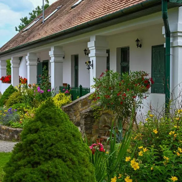 Falubíró Vendégháza, hotel v destinaci Bekölce