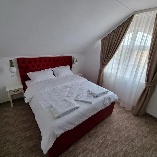 Mini Paradis, hotell sihtkohas Vîrciorog