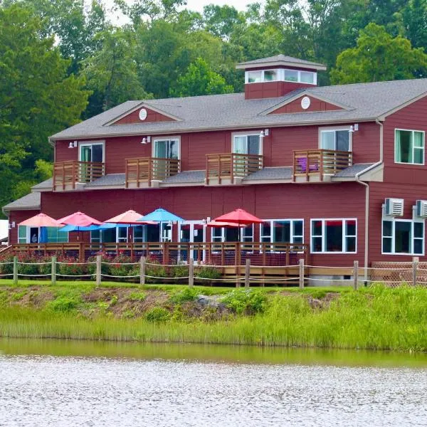 Surry Seafood Company, hotel in Surry