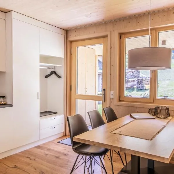Wasserfall Apartments Mellau、メラウのホテル
