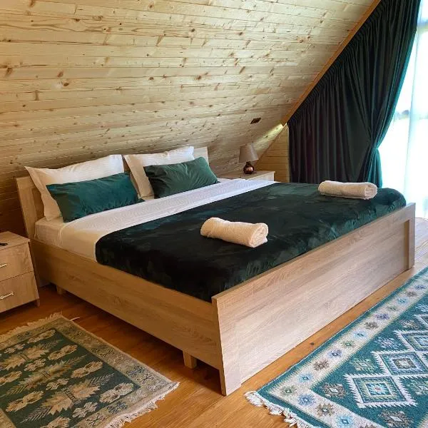 Guesthouse Demushi, hotell i Valbona