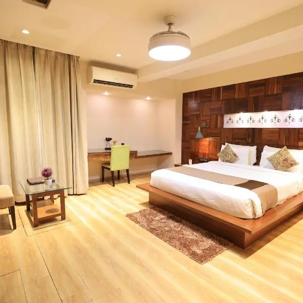 Hotel RS Exclusive Stay & Fine Dine - Near to Akola Junction, hotel v destinaci Akola