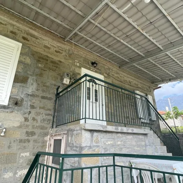 Villa Lochia - Mikrospilia House、Mikrospiliáのホテル