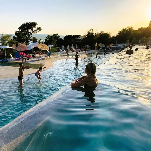 PRIVILEGE RESORTS Exclusive Camping Villas, hotel v destinaci Selce