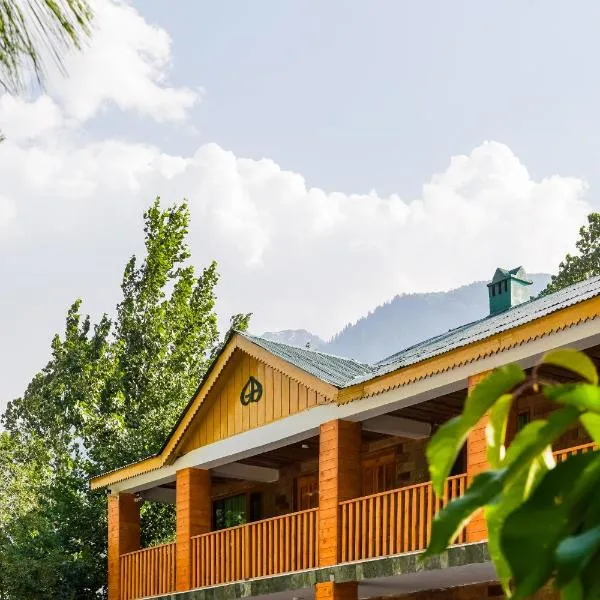 Greens By Roomy, Kalam, hotel di Kārandūkai