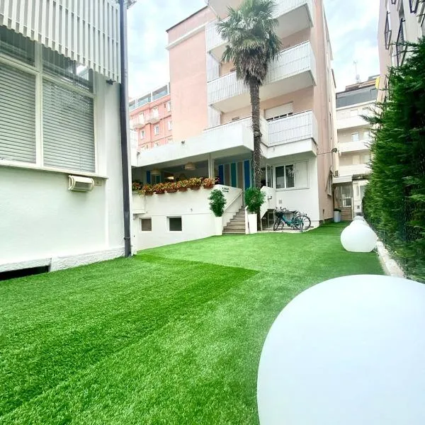 Hotel Amalfi & Dépendance, hotel in Lignano Sabbiadoro