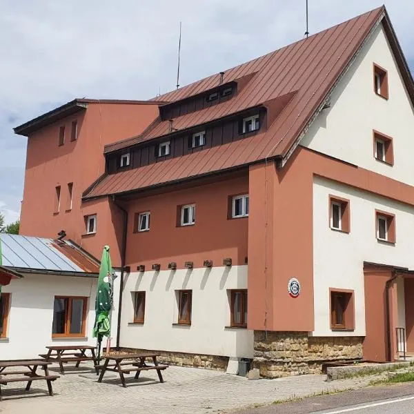 Chata Na Čiháku – hotel w mieście Bartošovice v Orlických Horách
