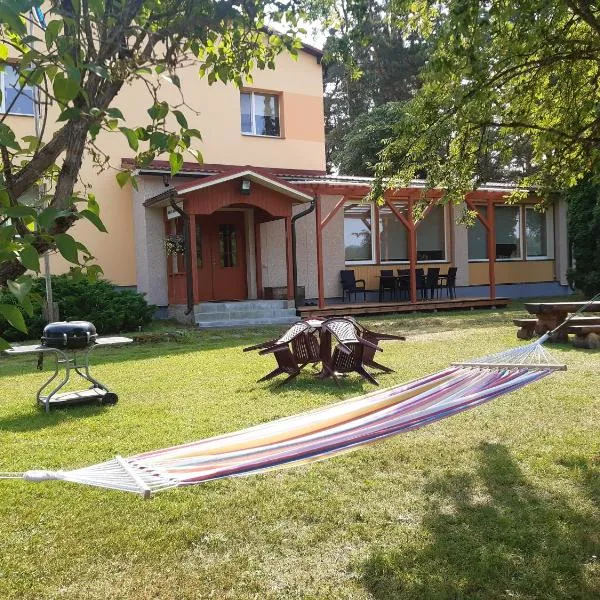 Jõesuu Home Accommodation, hotell sihtkohas Purtsi