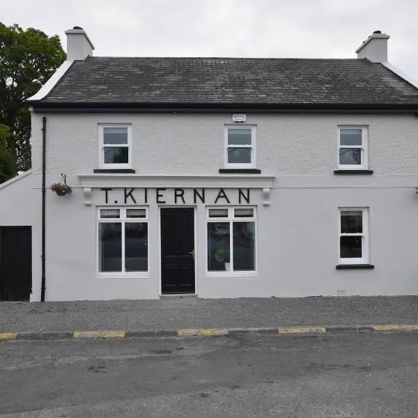 Kiernan's Self Catering & Accommodation, hotel em Rathowen