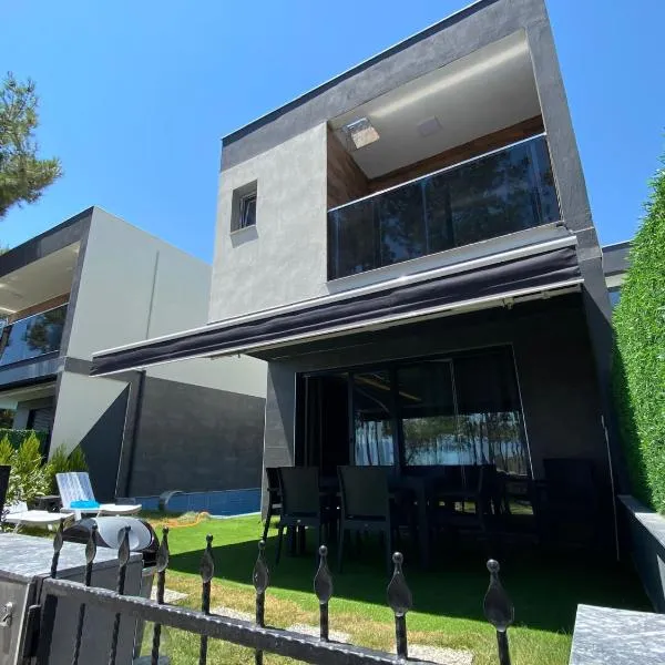 Özel havuzlu lüks villa, khách sạn ở Kuşadası