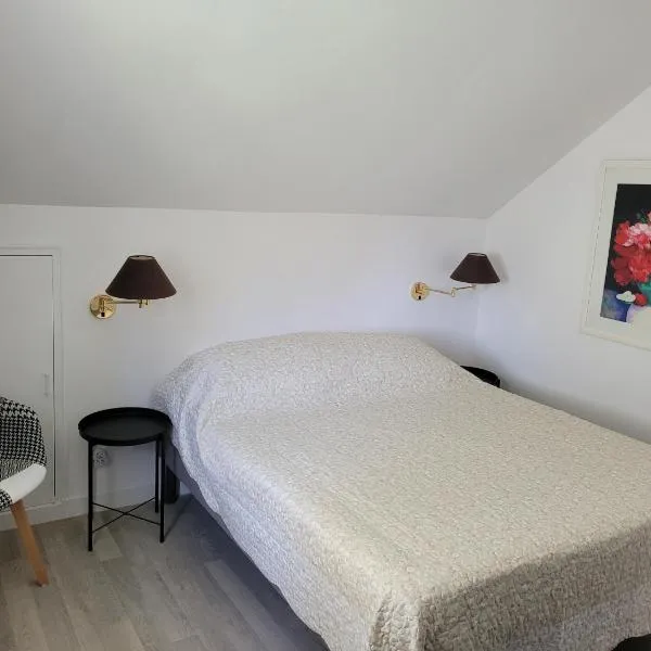 La maison d'Hera, hotel v destinaci Saint-Yrieix-la-Perche