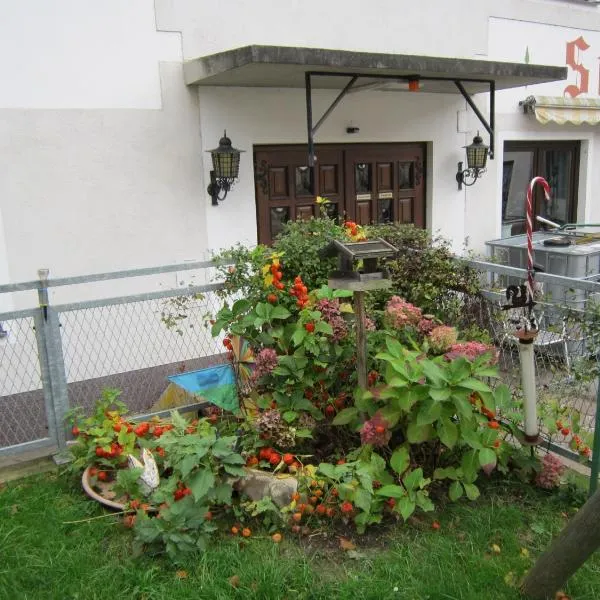 Waldpension Stachl, hotel in Schwarzau am Steinfelde