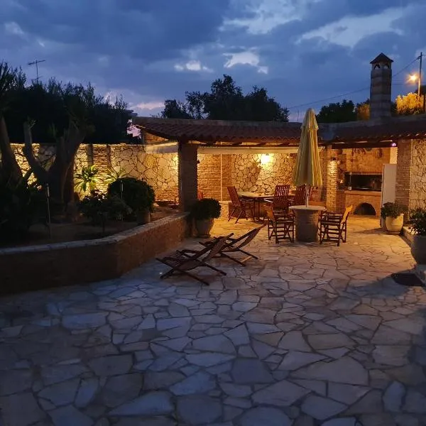 Petrino guesthouse Gialova、ジアロヴァのホテル