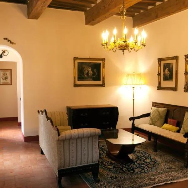 Palazzo Benucci، فندق في سان جيمنيانو