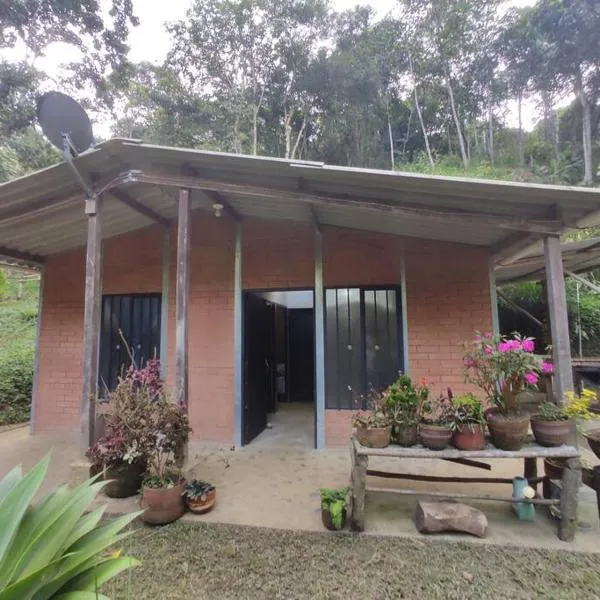 Cucú Ardilla Vivienda Campestre en Pance, hotel v destinaci Cali