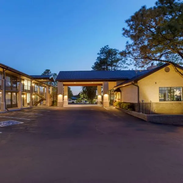 Best Western Paint Pony Lodge, hotel en White Mountain Lakes Estates