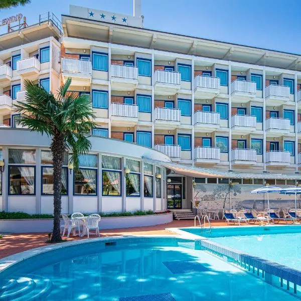 Hotel Medusa Splendid: Lignano Sabbiadoro'da bir otel