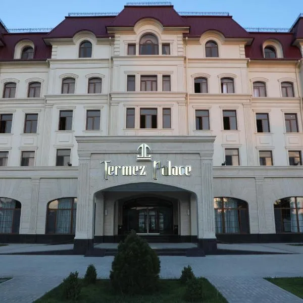 Reikartz Termez Palace, hotel v Termize