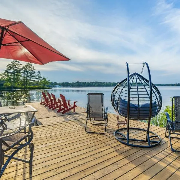 Stunning 3br Waterfront Lake Cottage Hottub&sauna, hotel v destinaci Gravenhurst