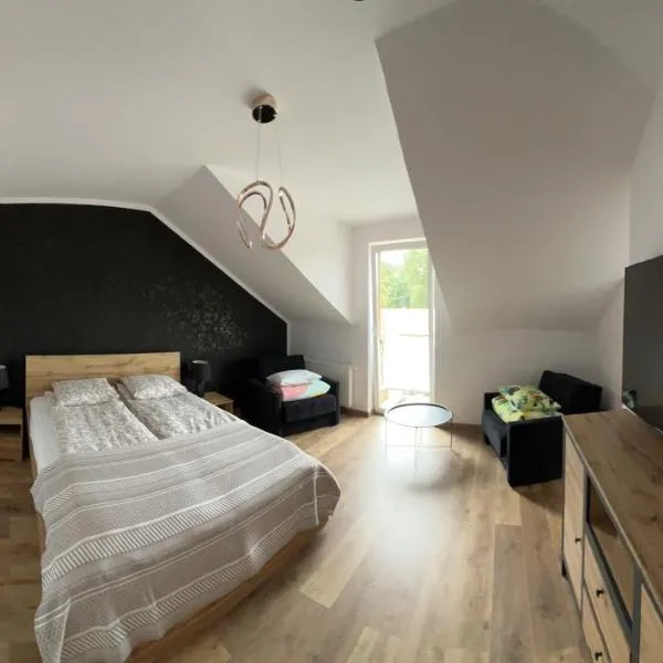 Black Diamond 18, ξενοδοχείο σε Paslek