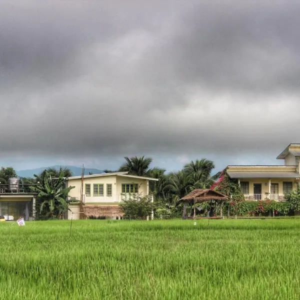 โฮมสเตย์ตานงค์ อำเภอปัว, hotel in Ban Huai La