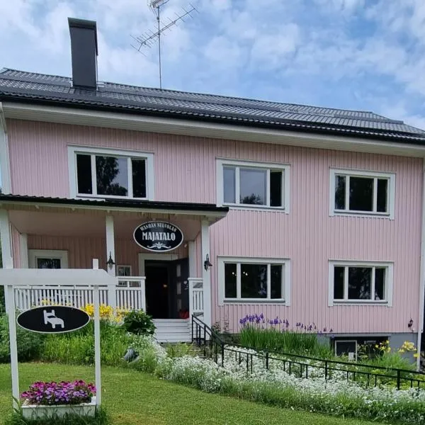 Wanha Neuvola Guesthouse & Apartment, hotelli Pieksämäellä