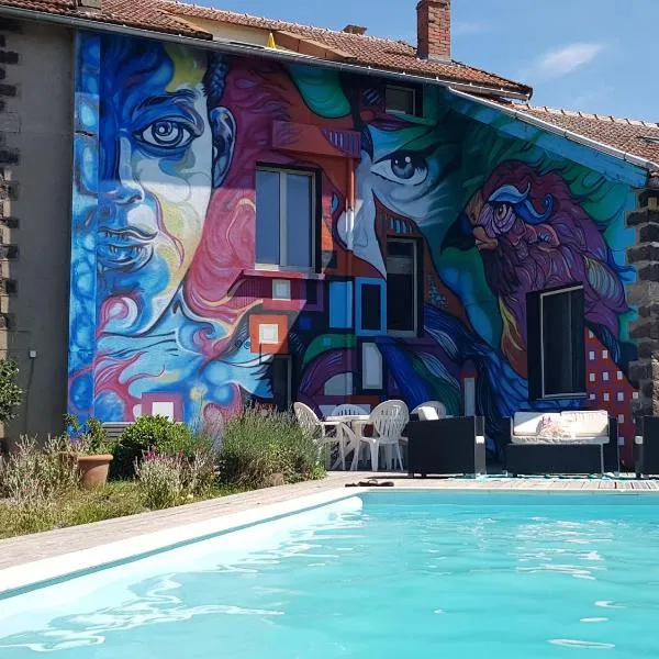 Gîte familial en pleine nature, hotel in Alleyrac