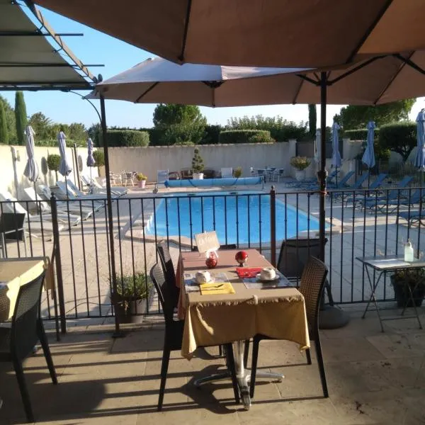 Mas Dansavan Chambres d'hôtes – hotel w mieście Oppède