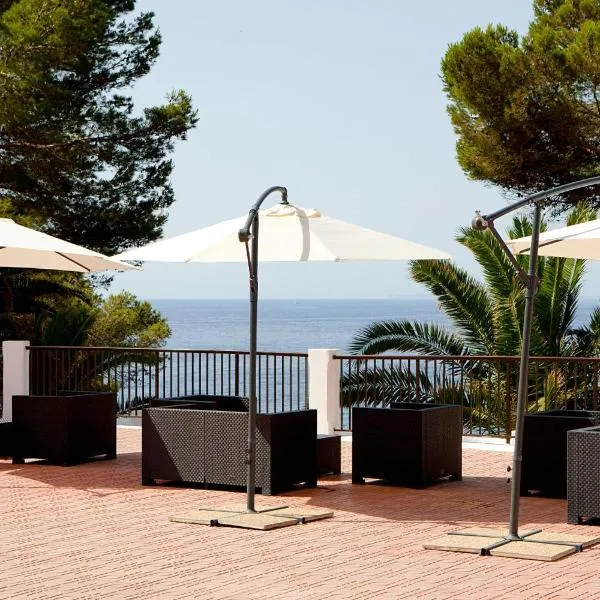 Club Cala Azul: Cala Llenya'da bir otel