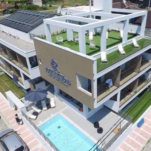 FOUR REASONS, hotel v destinaci Paralia Katerinis