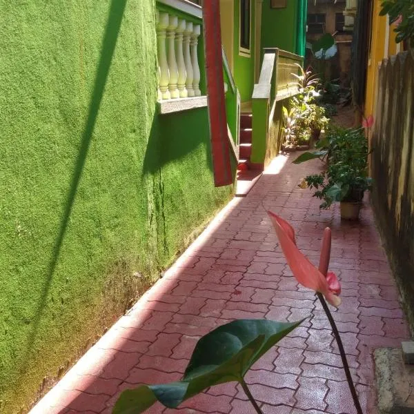 Luiza Guest House, hotel in Baga