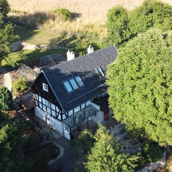 Dom po schodkach，Wleń的飯店