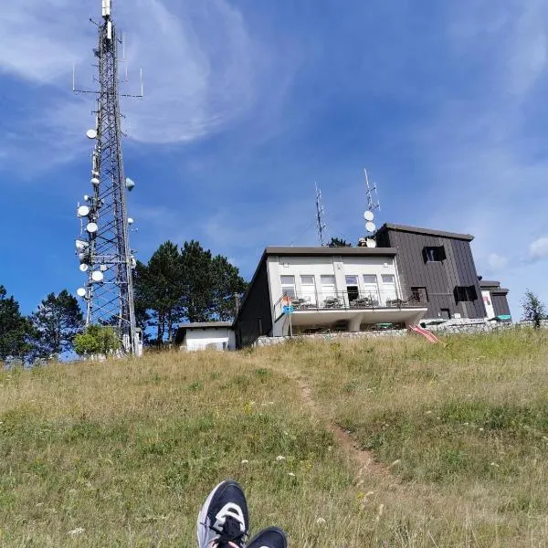 Tumova koča na Slavniku, hotel v destinaci Podgorje