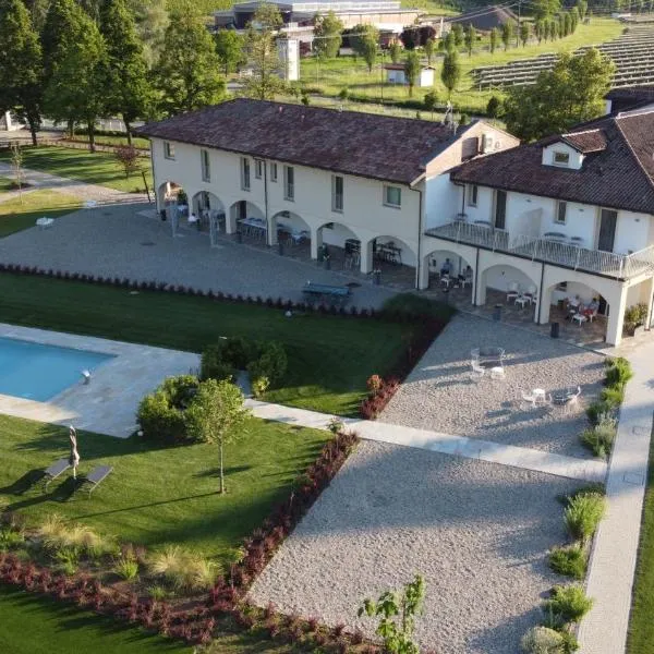 L'aja della Mirusina - Piedmont Resort Monferrato Langhe, hotel i Canelli