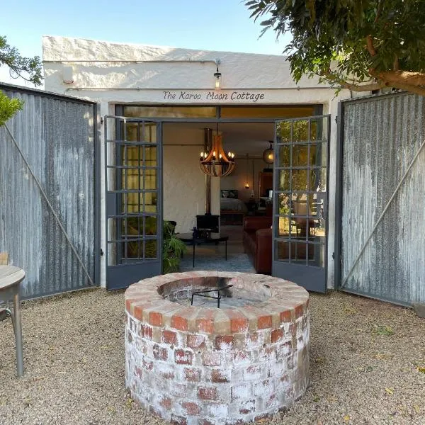 The Karoo Moon House & Cottage, hótel í Barrydale