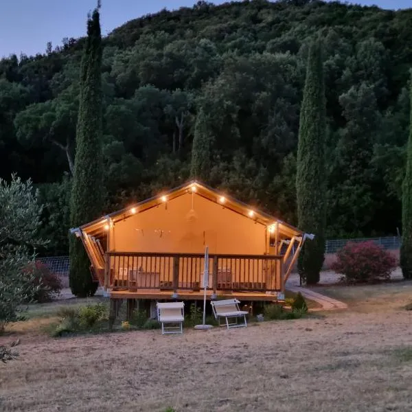 Glamping Le Tegole, hotel v destinaci Riparbella