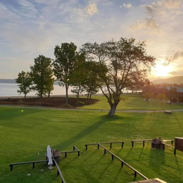 Sunrise Luxury Villa, hotel in Nea Roda