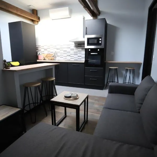 Appartement neuf climatisé, hotel en Issor